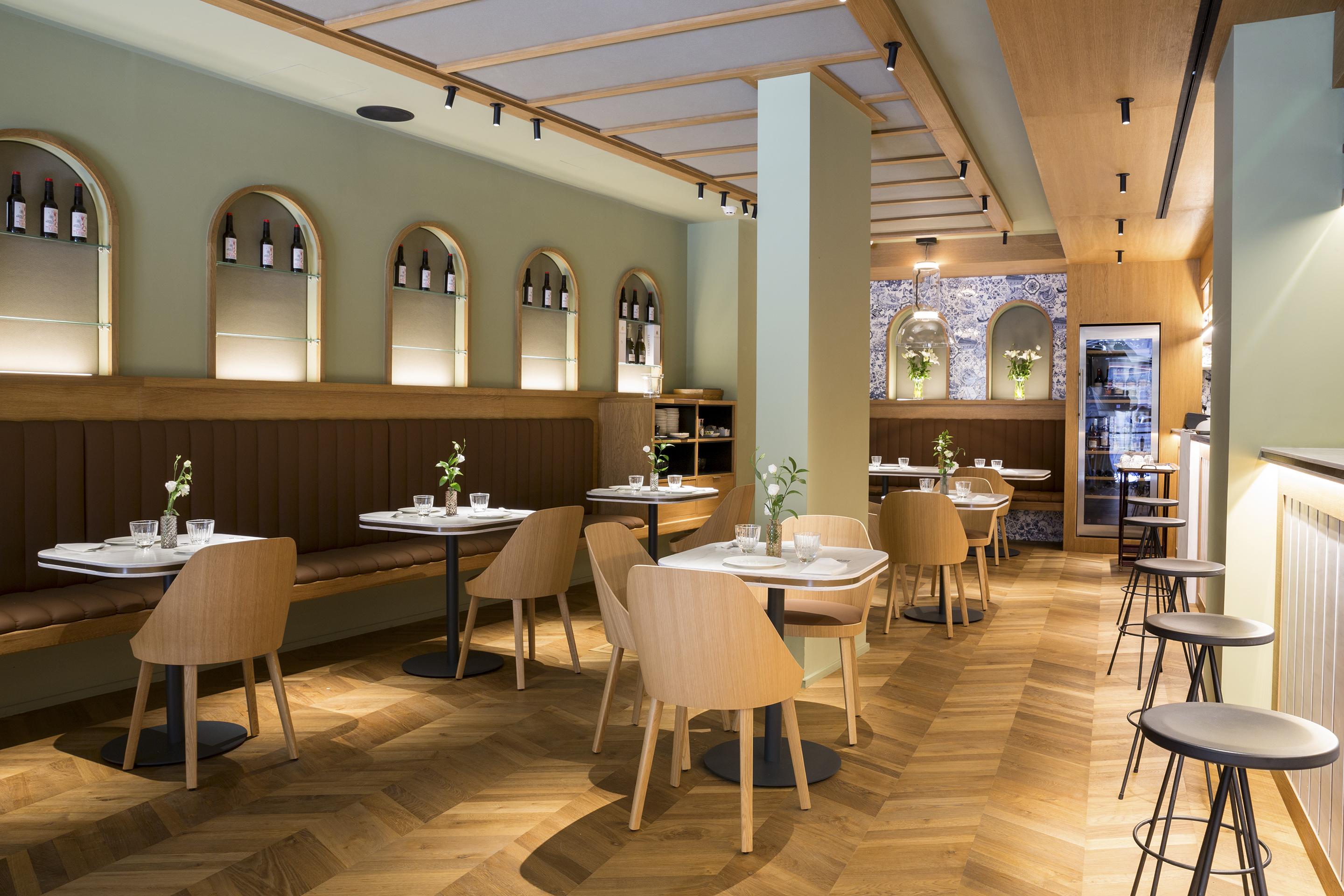 Eme カテドラル ホテル セビリア エクステリア 写真 Restaurant interior